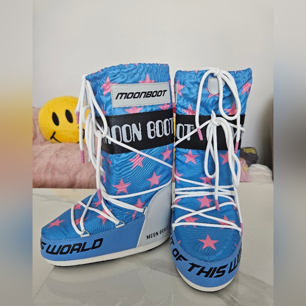 Moon Boot Blue and Pink Star Ankle Boots - Picture 2 of 5
